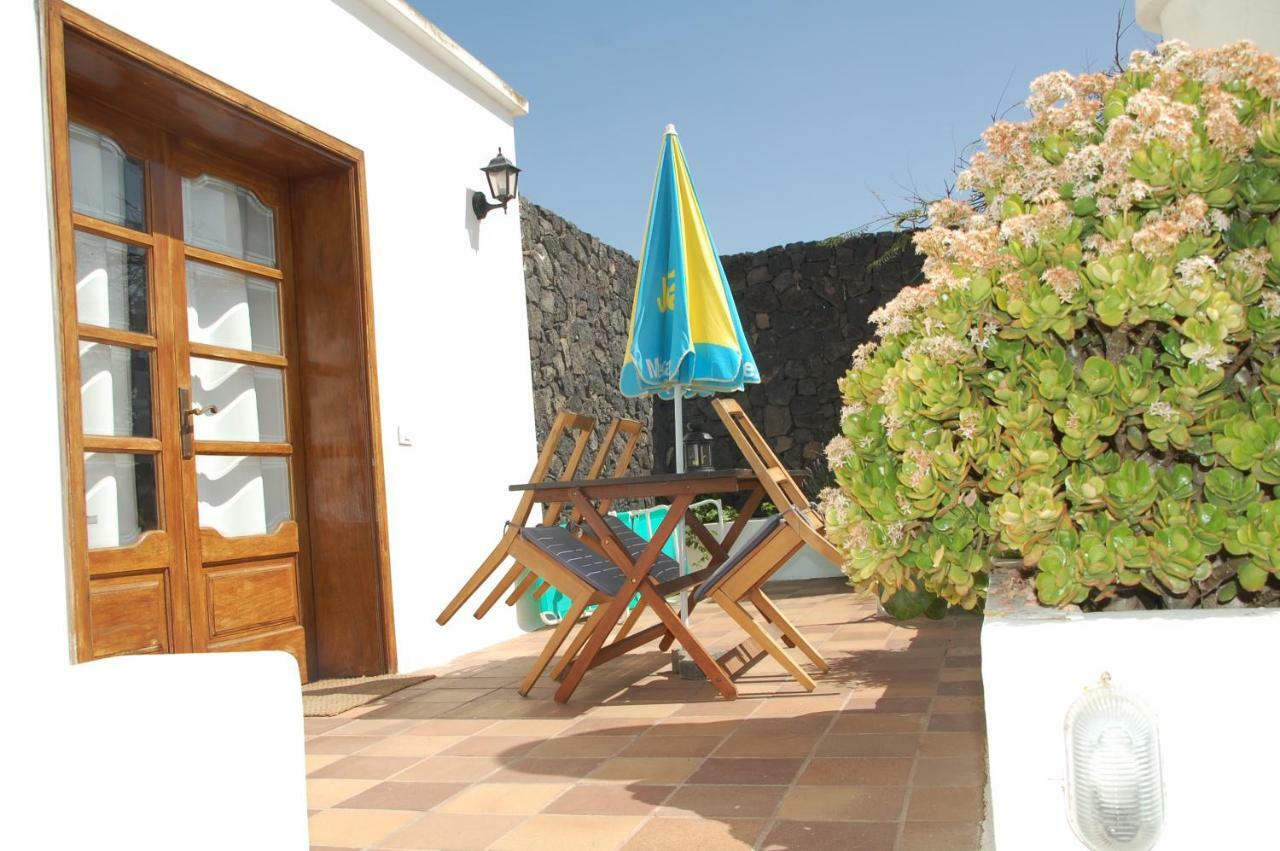 Villa Jupe Tías Екстериор снимка