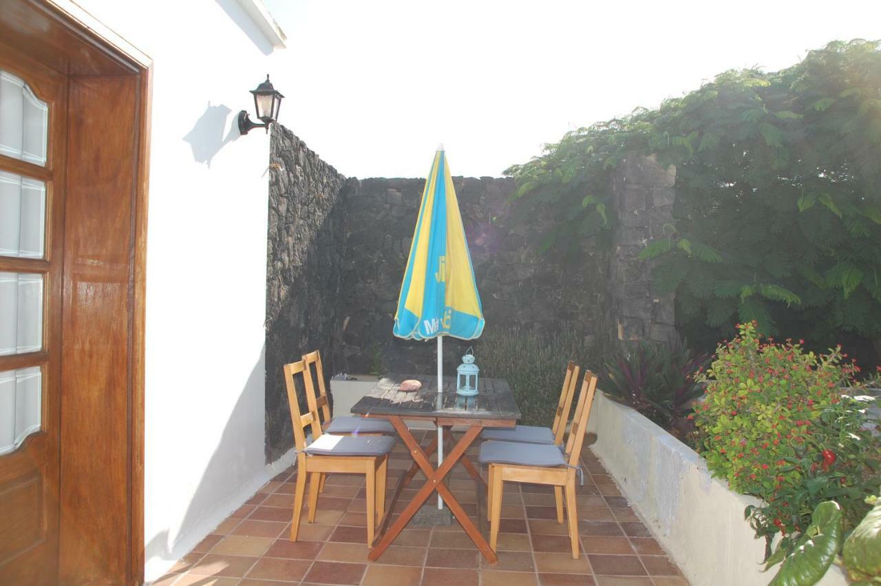 Villa Jupe Tías Екстериор снимка