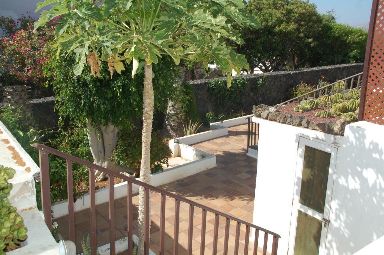 Villa Jupe Tías Екстериор снимка
