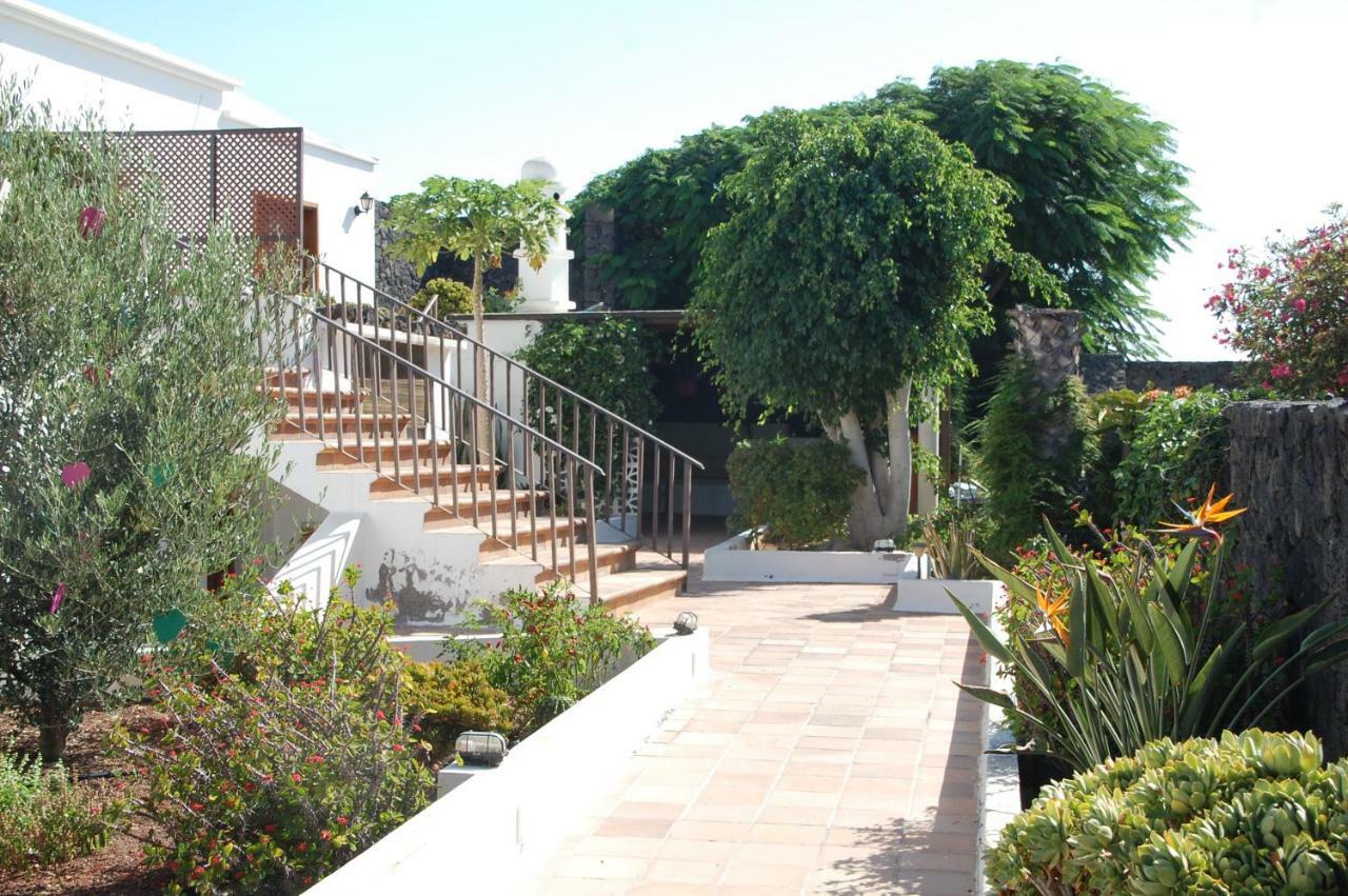 Villa Jupe Tías Екстериор снимка