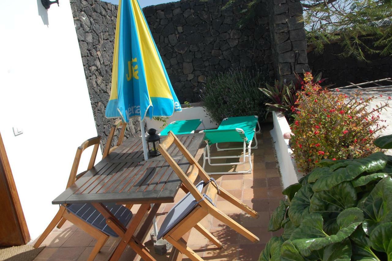 Villa Jupe Tías Екстериор снимка