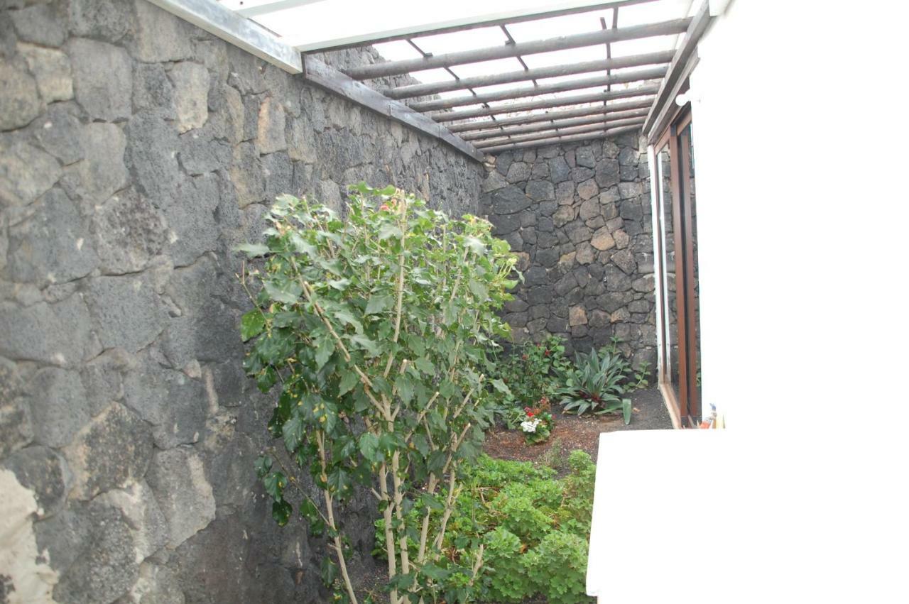 Villa Jupe Tías Екстериор снимка