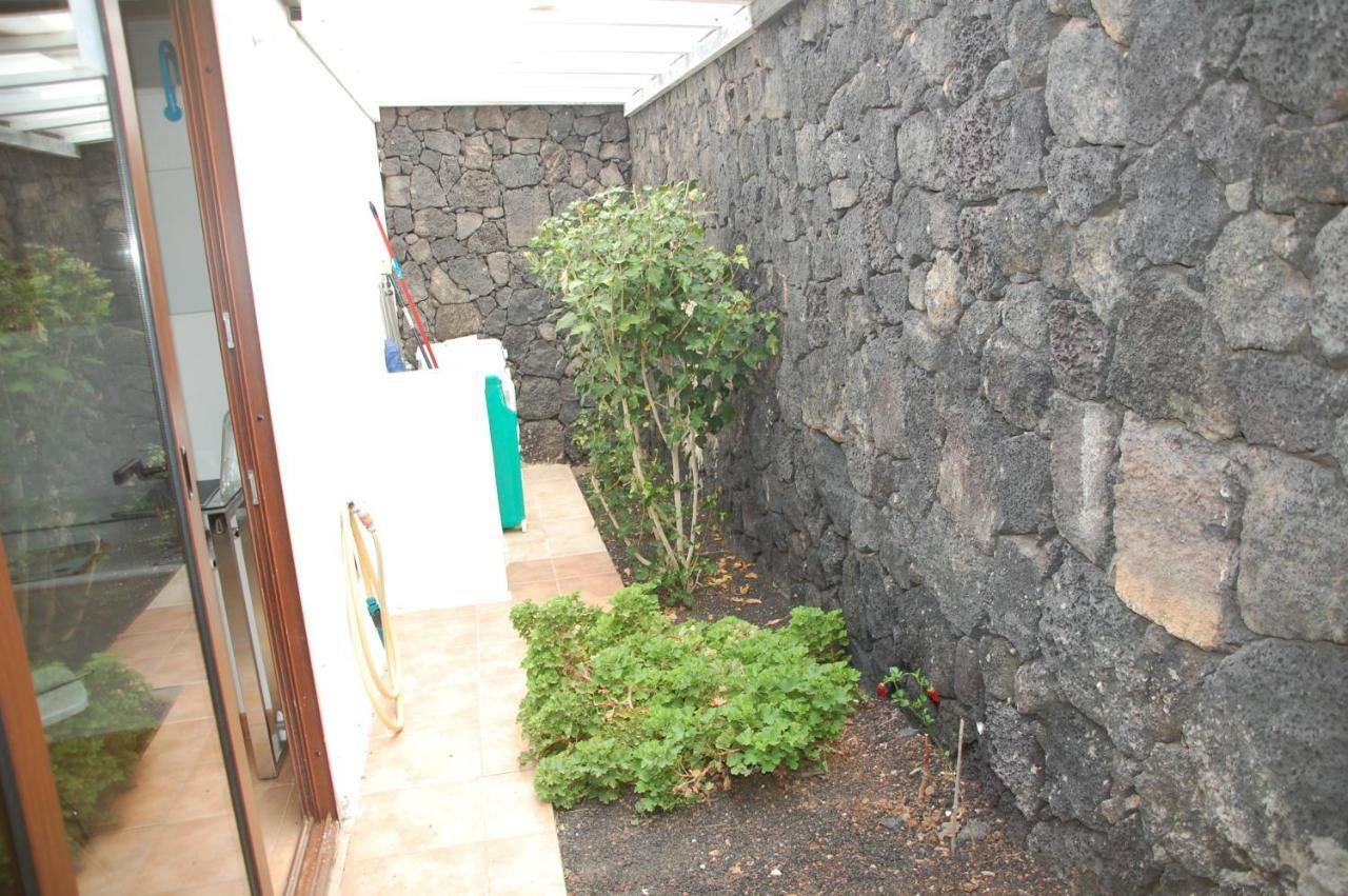 Villa Jupe Tías Екстериор снимка